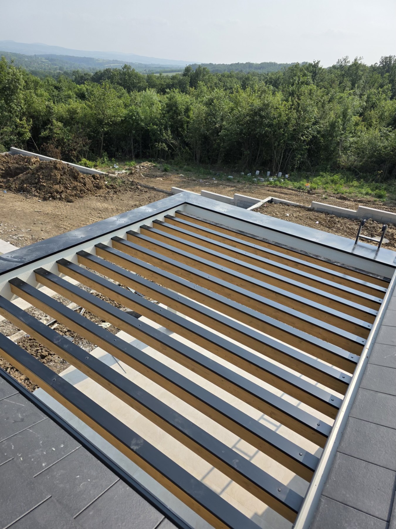  Limarski radovi sa fokusom na detalje krova