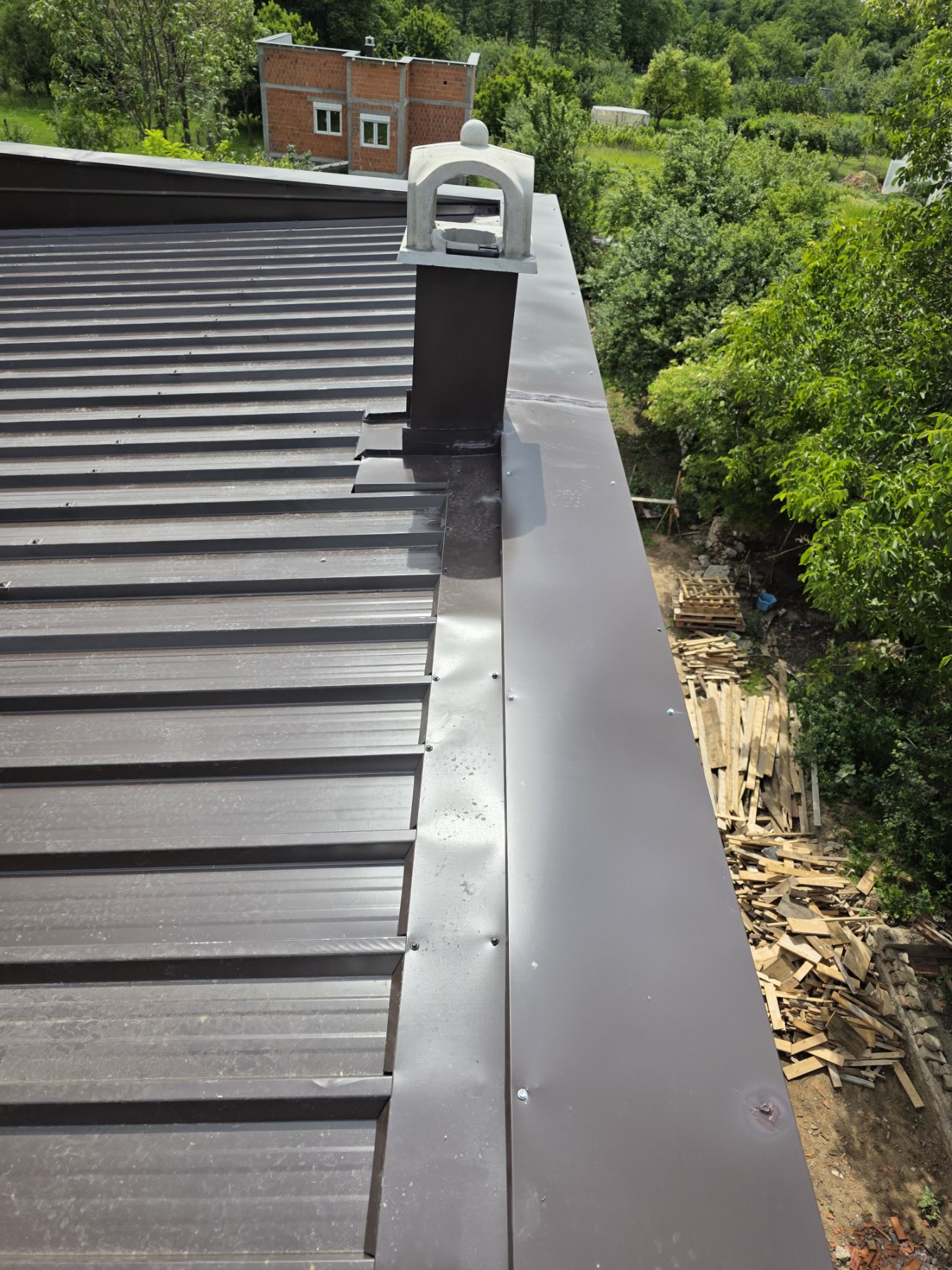 Precizno opšivanje dimnjaka limom